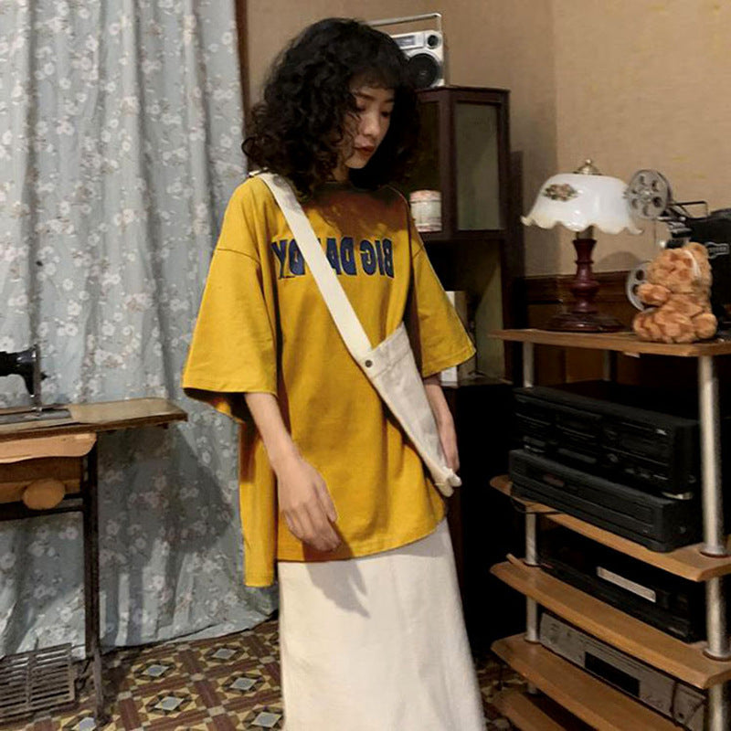 Femme Oversized Grafik T-Shirt med fed skrifttype Stilla