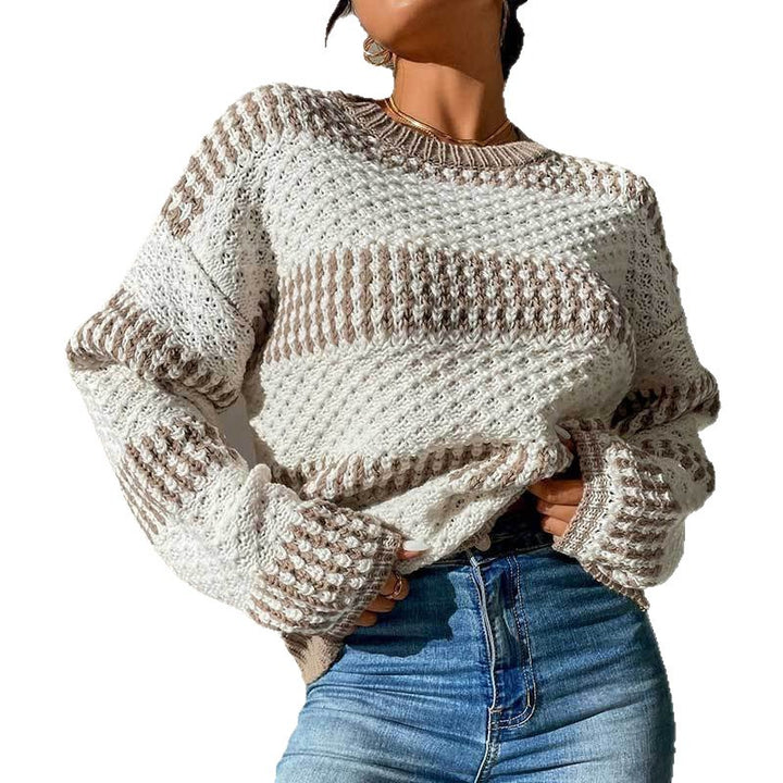 Kvinders strikkede sweater med et raffineret teksturmønster og en moderne oversized pasform Stilla