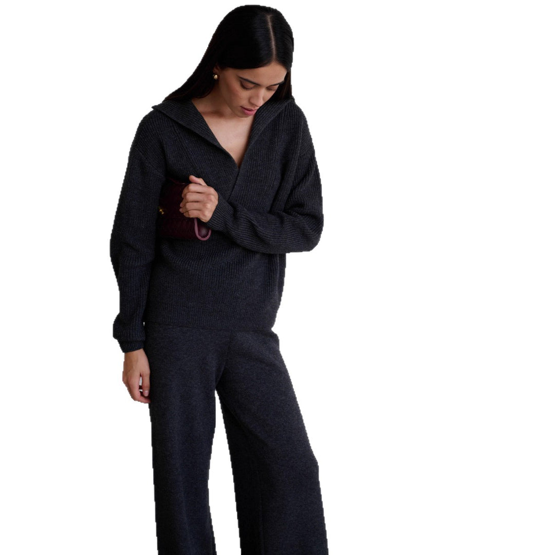 Dame trendy strik sweater med moderne krave og dekorativ lynlås Stilla