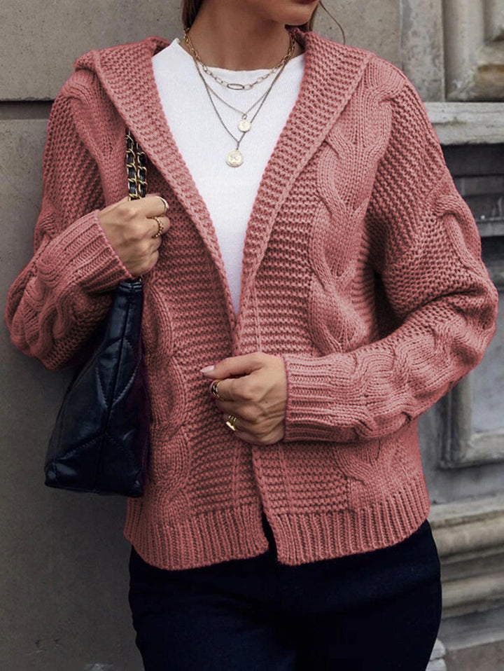 Kvinders chunky strik cardigan med hætte og struktureret kabelmønster Stilla