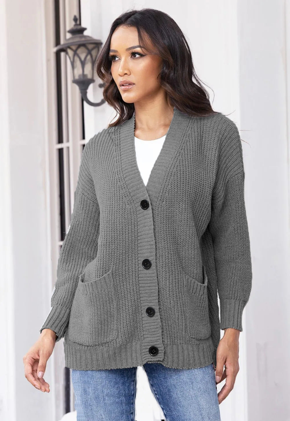 Kvindernes chunky strik cardigan med store lommer og klassisk V-hals Stilla