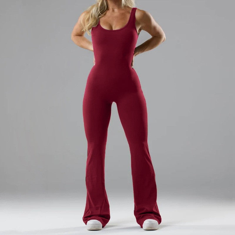 Dame figurtilpasset jumpsuit med vidde ben og moderne stropper Stilla