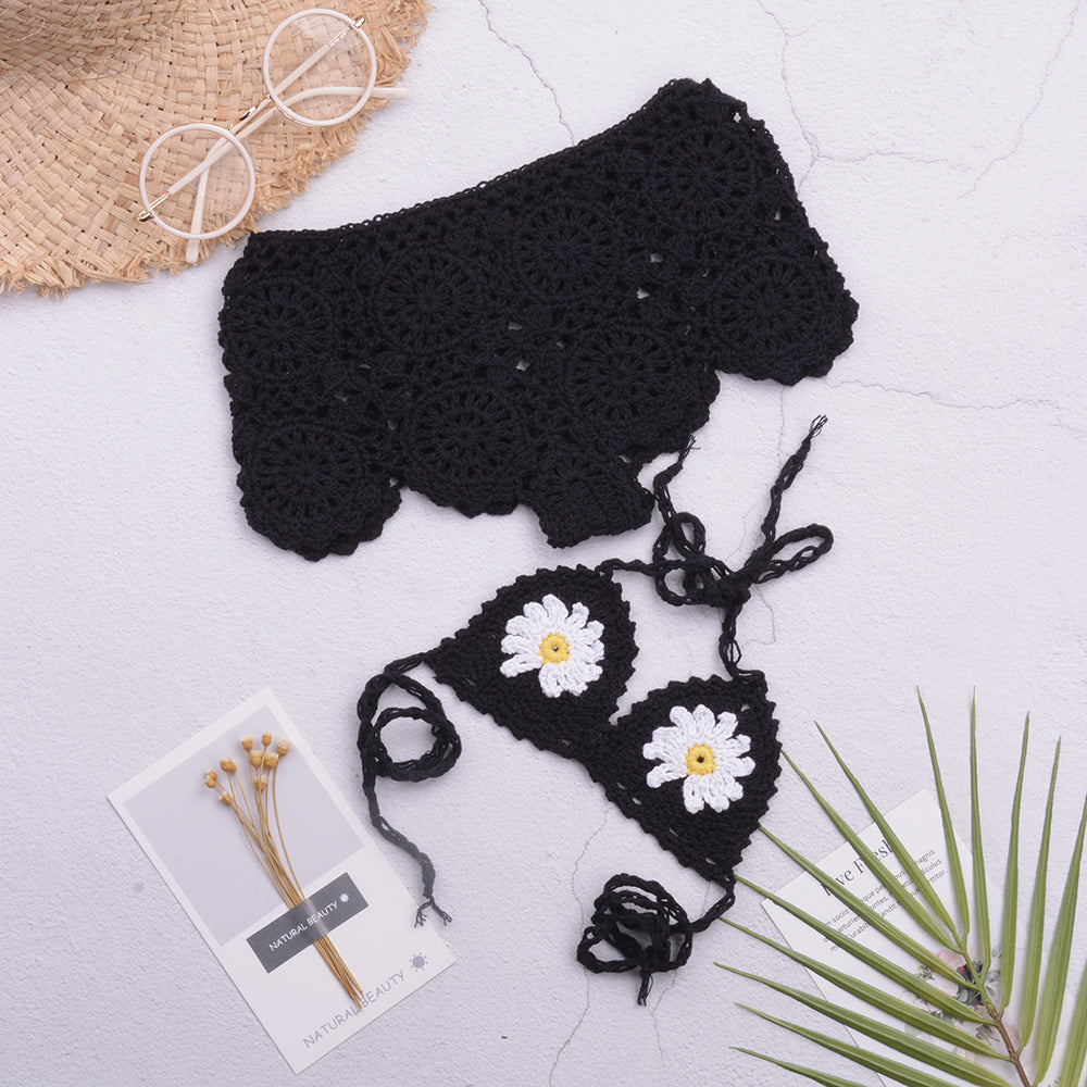 Dame hæklet bikini-sæt med florale applikationer og legende design Stilla