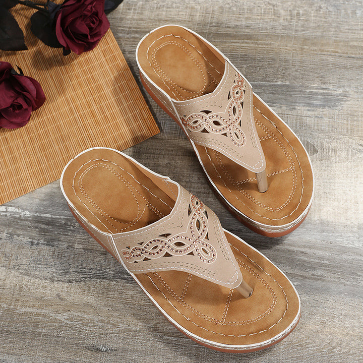 Dames flip-flop sandaler med elegant snøredetalje og komfortabel fodbundsdesign Stilla
