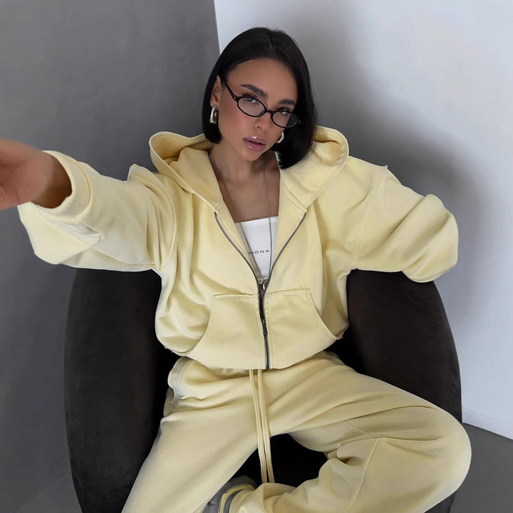 Women's comfortable oversized hoodie and loose jogger pants set Skovae