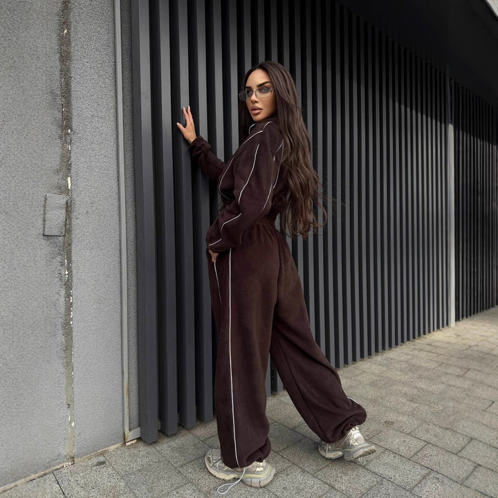 Kvinders afslappede cropped hoodie og brede joggebukser sæt Skovae