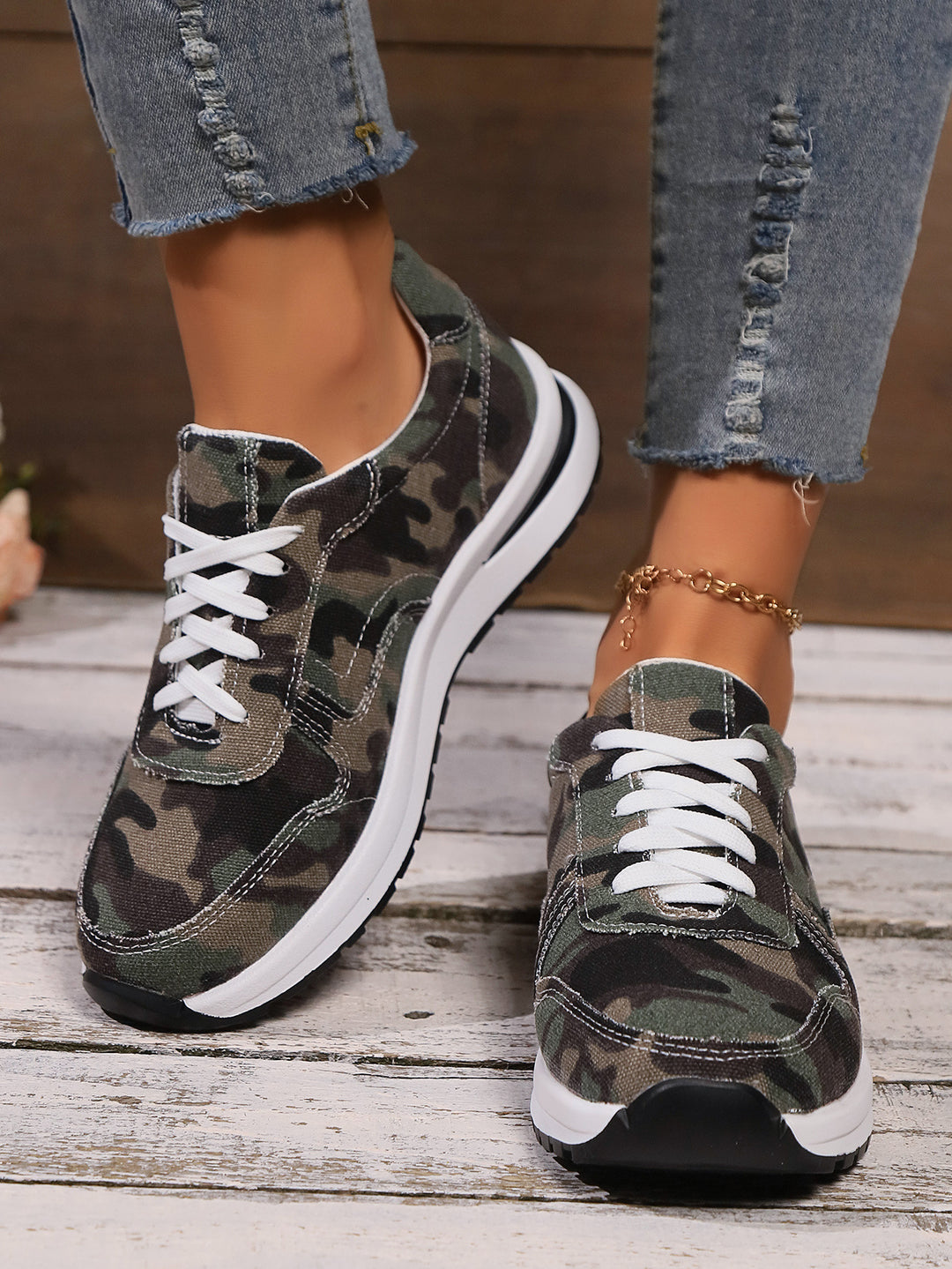 Dame Sporty Sneakers i trendy Camouflage-design Stilla