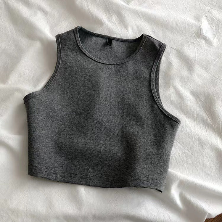 Dame crop top lavet af åndbart materiale med en figursyet pasform
