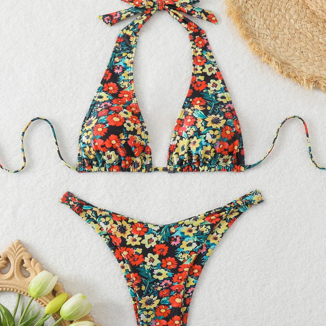 Dame triangel-bikini med dyb uddannelse og blomsterprint Skovae