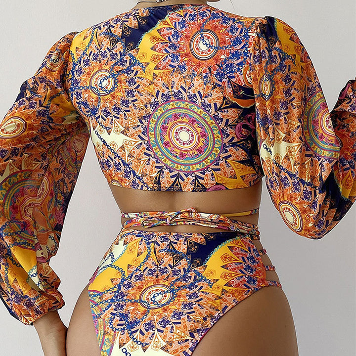 Dame bikini sæt med langærmet top og stilfuld cut-out Skovae