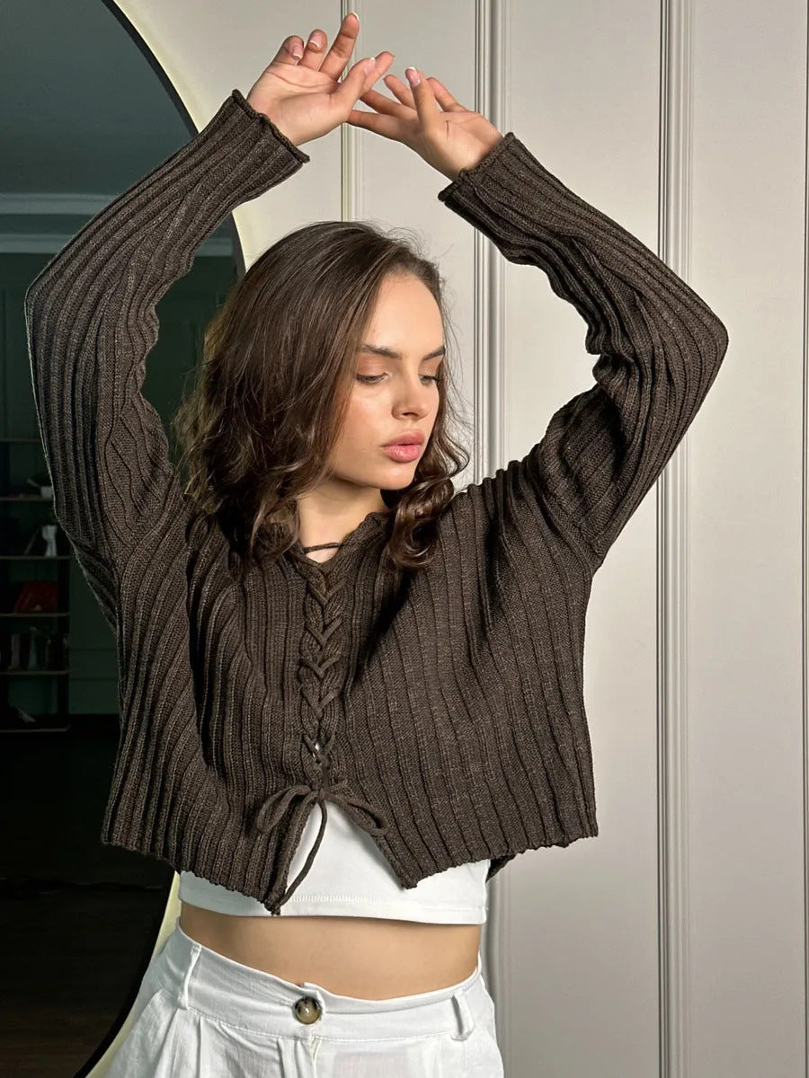 Kvindernes løse strikket sweater med kabeldesign Stilla