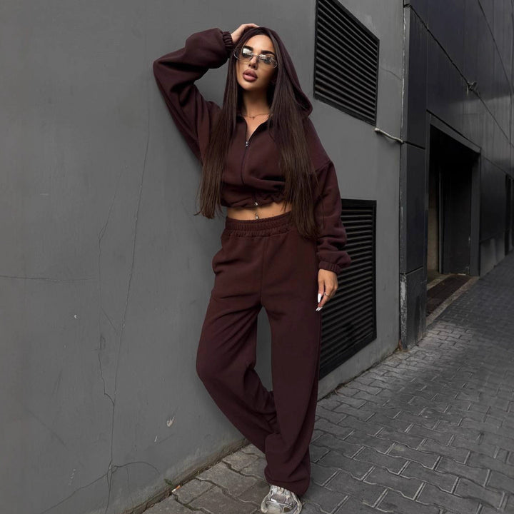 Kvinders cropped fleece sæt med praktiske lommer og elastisk livbånd Skovae