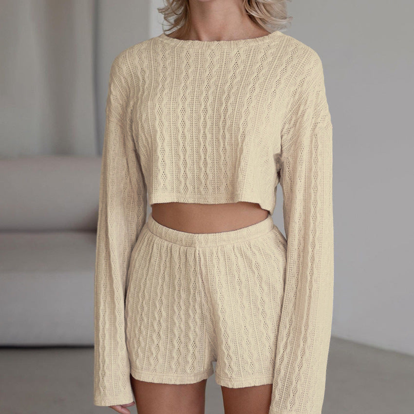 Dame hyggeligt strik sæt med bredt cropped top og shorts Stilla