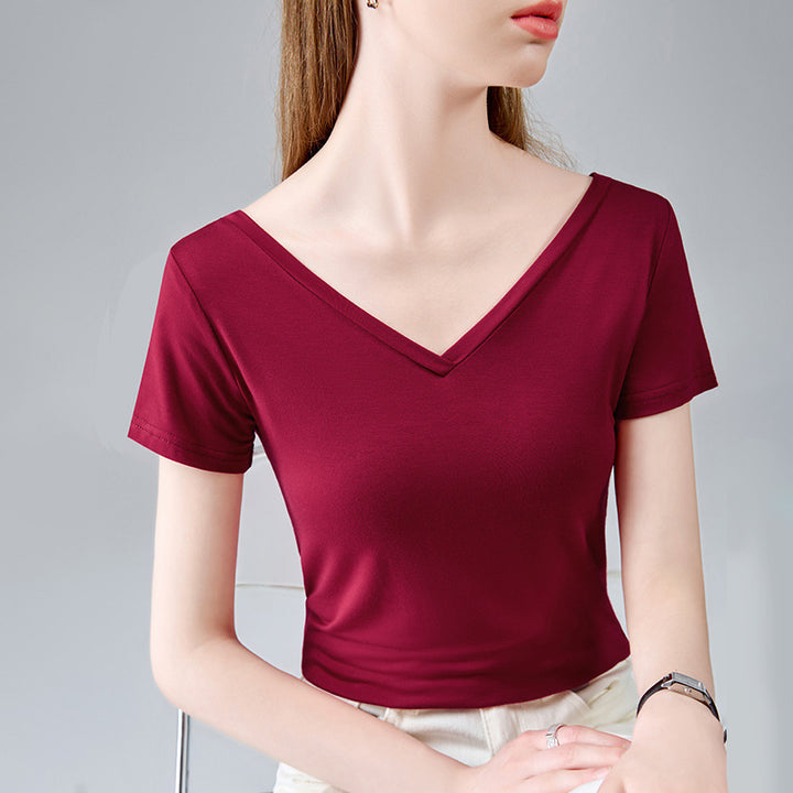 Dame elegant V-hals T-shirt lavet af høj kvalitet bomuldsblanding med figursyet pasform Stilla
