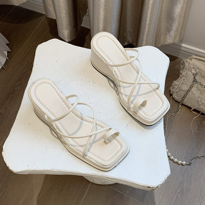 Dame Plateau-Sandaler med elegant Cross-Design og skridsikker sål Stilla