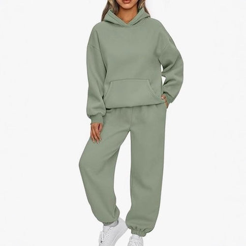 Kvinders afslappede hoodie jumpsuit lavet af kvalitets sweat materiale med praktiske lommer Skovae