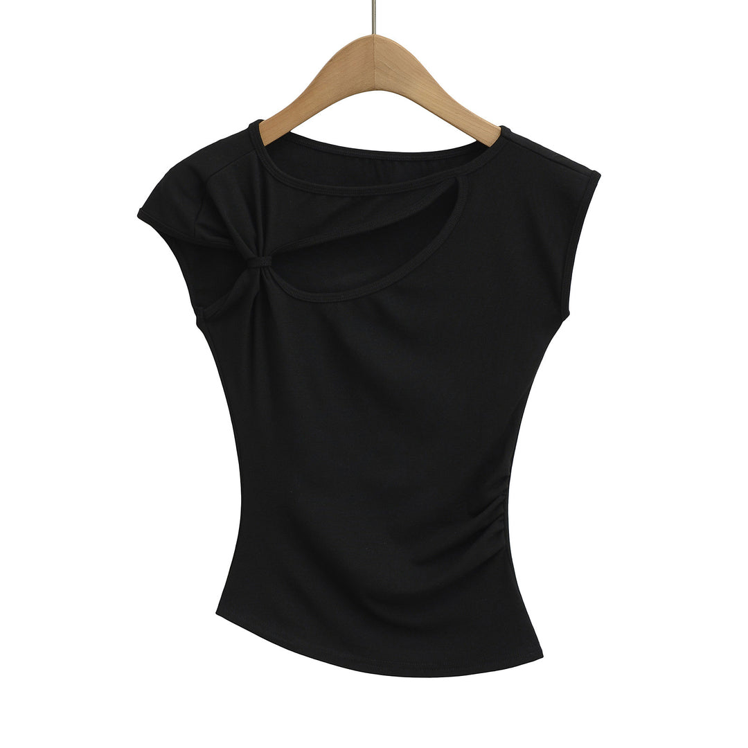 Dame sportslig top med asymmetrisk snit og modige cut-out-detaljer Stilla