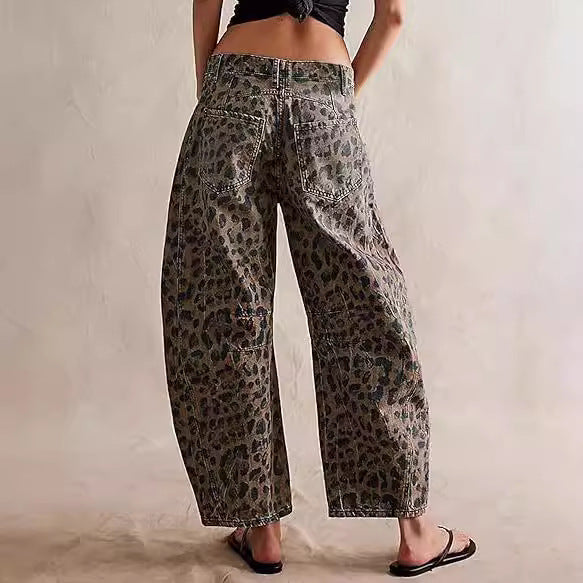 Dame brede jeans med iøjnefaldende leopardmønster og høj talje Stilla