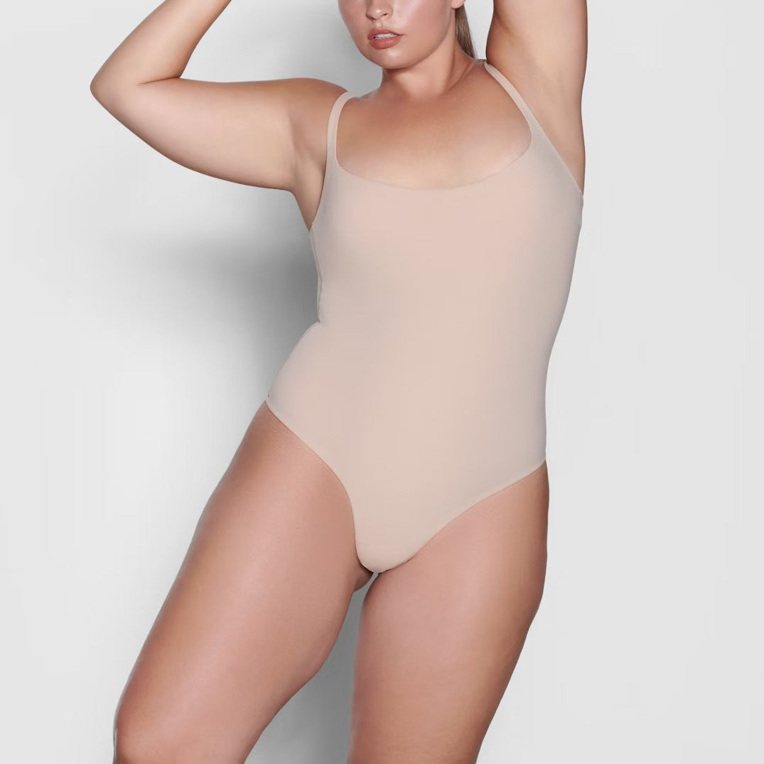 Dame konturformerende body Stilla