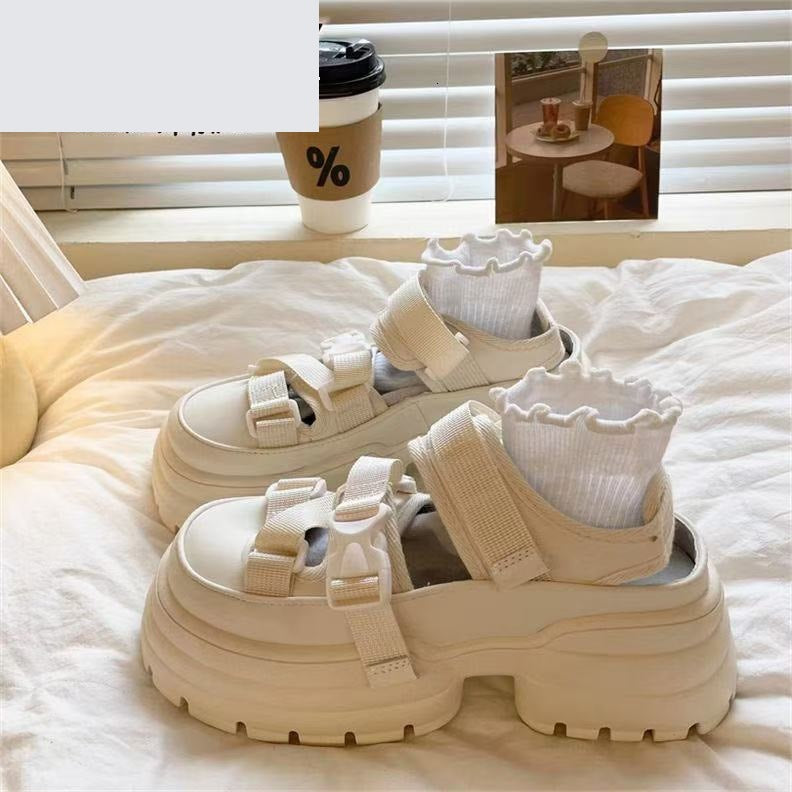 Dame Chunky Sneakers med åndbare meshinserts og justerbart remdesign Stilla