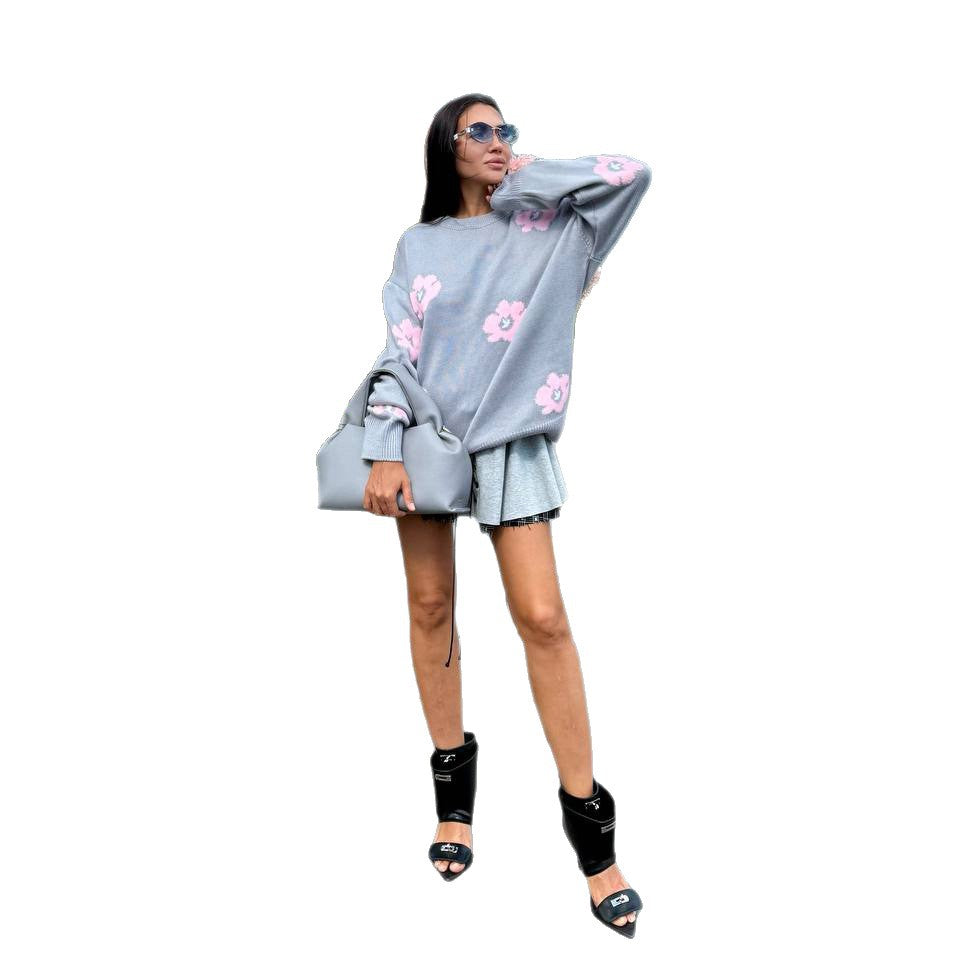 Women's chunky knitted sweater with floral design Stilla