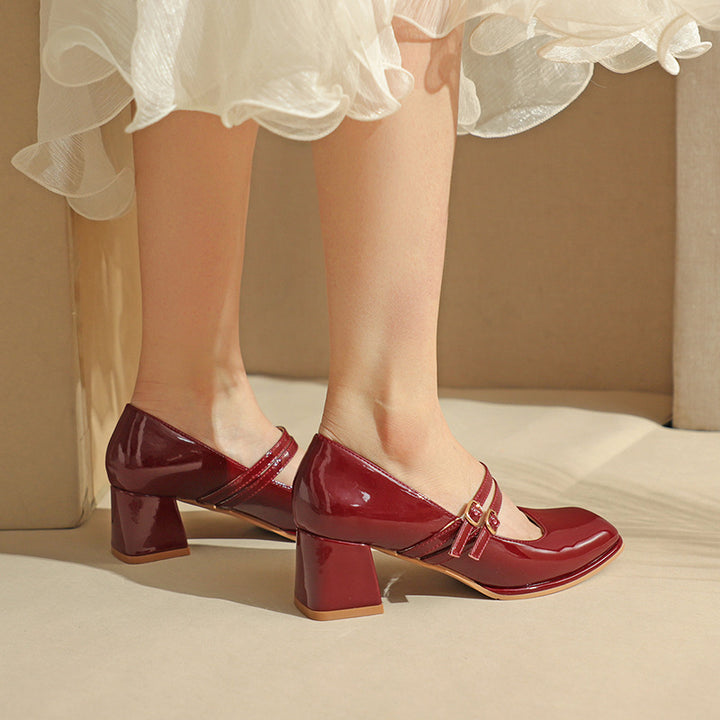 Femme Elegante Chunky Heel Mary Jane Pumps Stilla