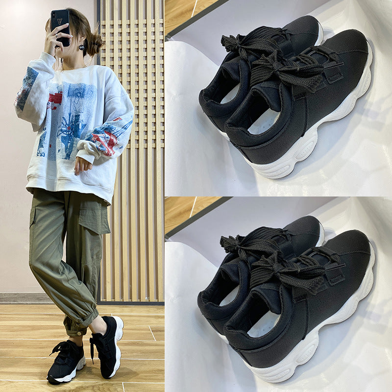 Dame Sporty Sneakers med elastisk snøringssystem og dæmpende sål Stilla