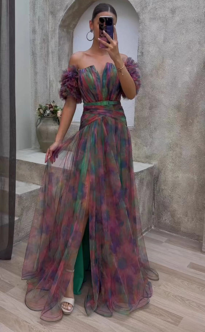 Dame Elegant Maxi Kjole med Off-Shoulder Design og Farverige Flæse Detaljer