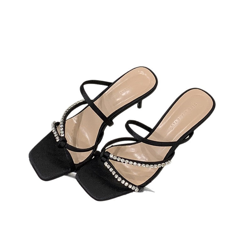 Dame High Heel Sandaler med glitrende strassdetaljer og elegant remdesign Stilla