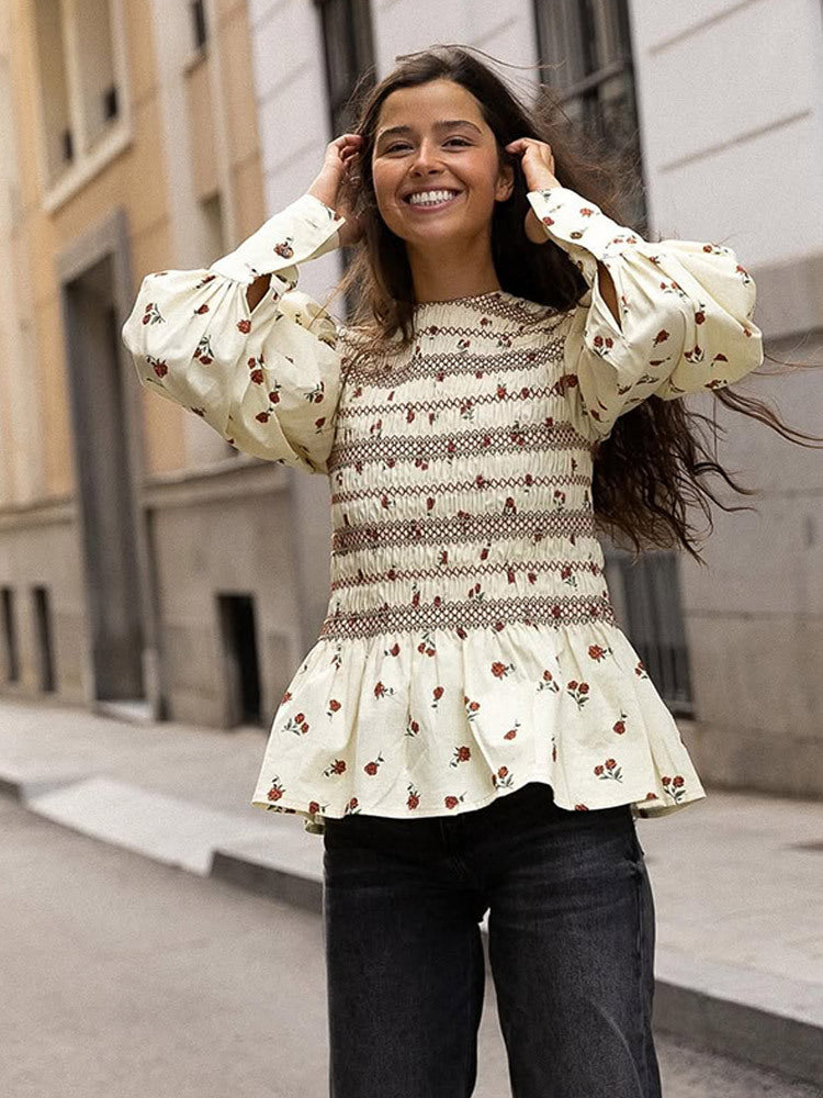 Dame Rüschen T-shirt med blomstermønster og pufærmer Stilla