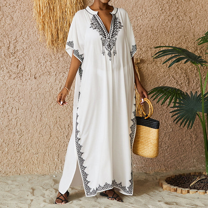 Dame Strandkaftan med kunstneriske broderier og sidelister Stilla