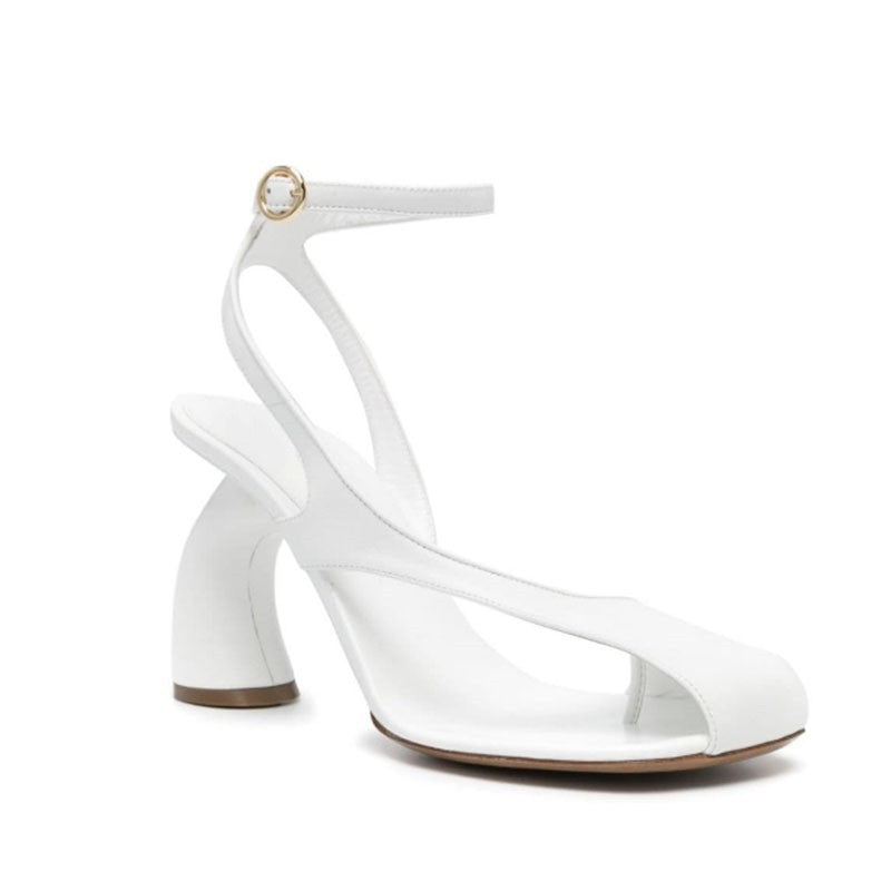 Femme Open-Toe Hæl Sandaler med unikt skulpturelt hældesign Stilla