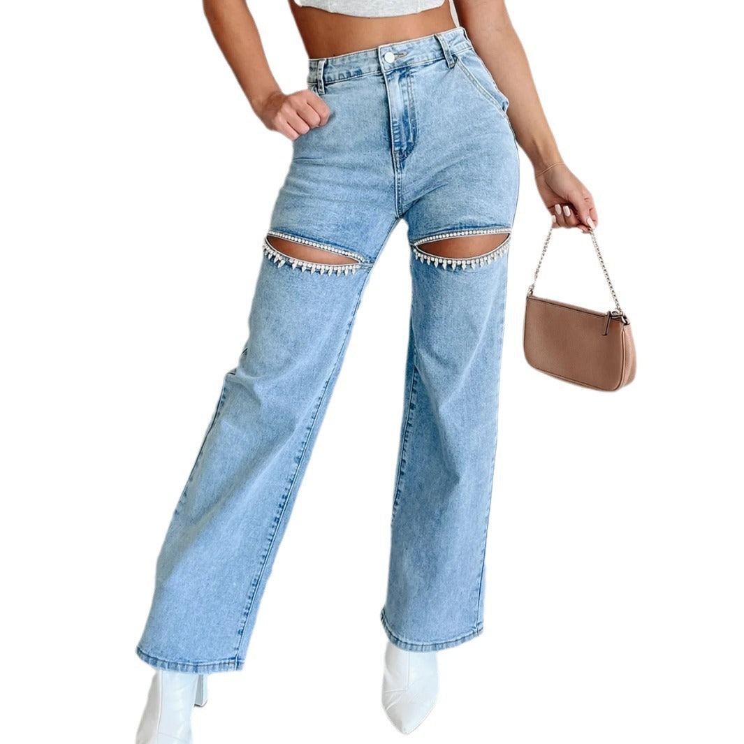 Dame brede jeans med moderigtige cut-outs og dekorative kæder Stilla