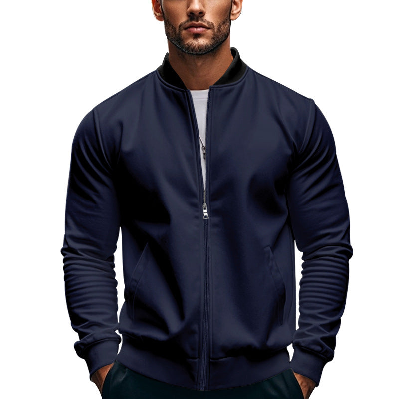 Herre nan moderne bomber i minimal stil med ståkrave, elastisk afslutningsbånd og funktionelle stiklommer Skovae
