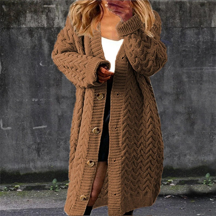 Kvindernes chunky strik cardigan med tekstureret kabeldesign og praktiske lommer Stilla