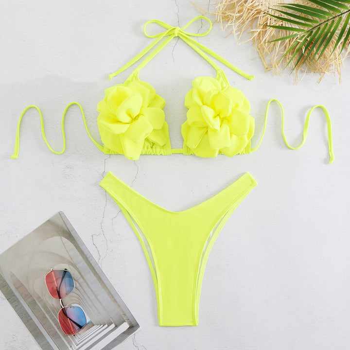Dame bikini-sæt med iøjnefaldende blomster-puff-detaljer og sexet højt skåret trusse Stilla