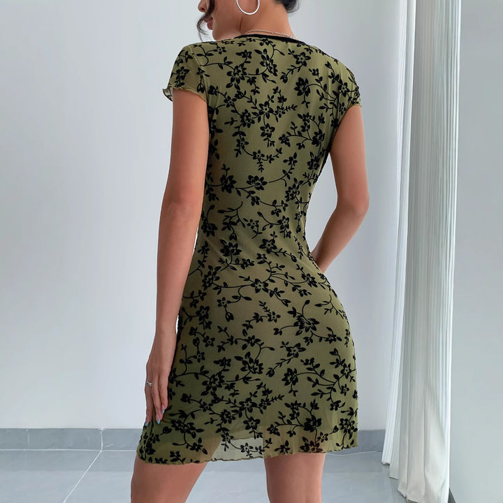 Damer nan figursyet mini kjole med dyb V-udskæring, chiffon-overtræk og floral velourlook Skovae