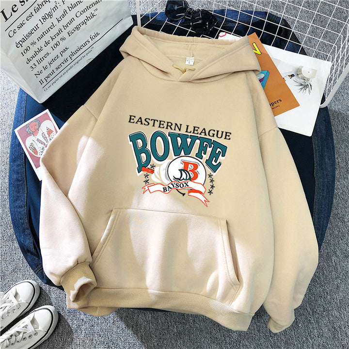 Kvinders sporty hættetrøje med trendy grafisk print Skovae