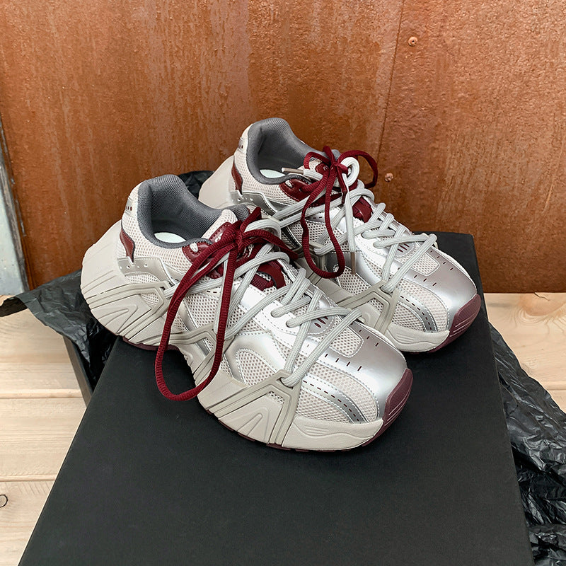 Dame moderne sneakers med åndbart mesh-overmateriale og robust design Stilla