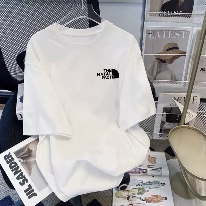 Dame T-shirt med afslappet snit og stilfuld logo Stilla