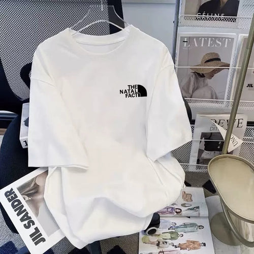 Dame T-shirt med afslappet snit og stilfuld logo Stilla