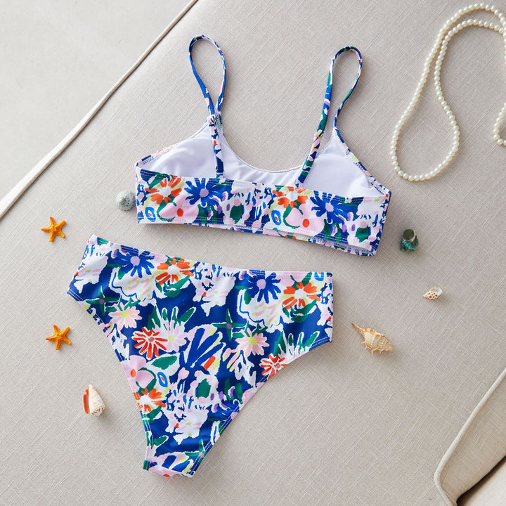 Dame bikini sæt med blomsterdesign og justerbare stropper Stilla