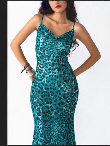 Femme Cowl Neck Lagdelt Lagdelt Dyreprint Maxi Kjole Stilla