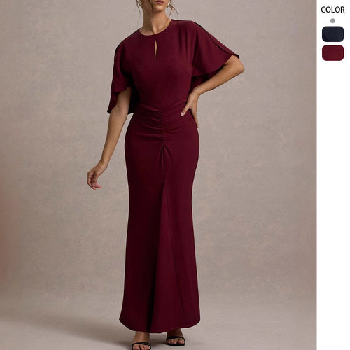 Damernes elegante aften kjole med voluminøse ærmer og sofistikeret overlappende detalje