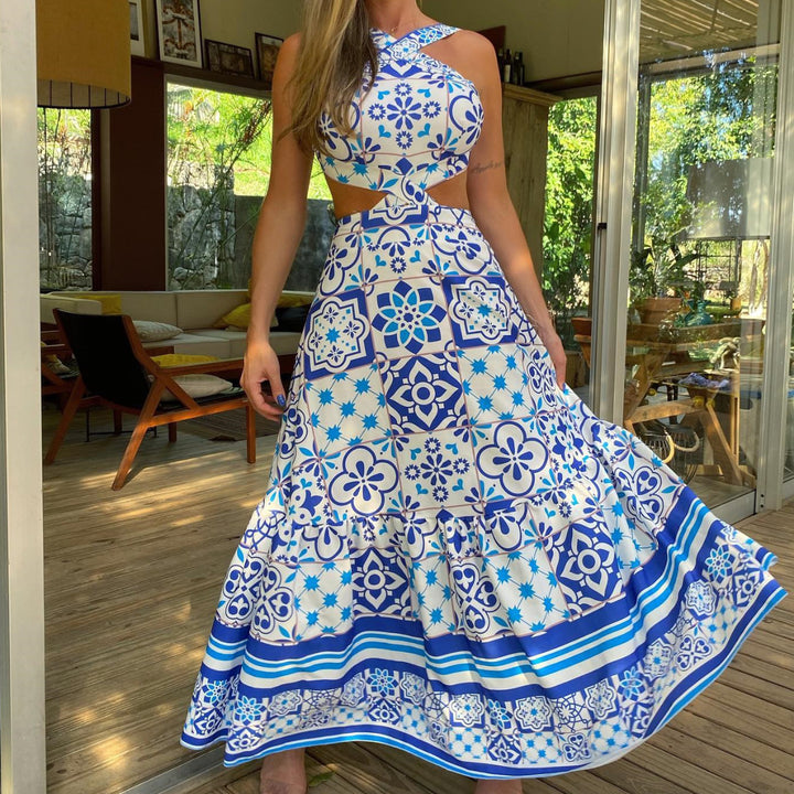 Dame maxikjole med raffineret design og elegante pufærmer Stilla