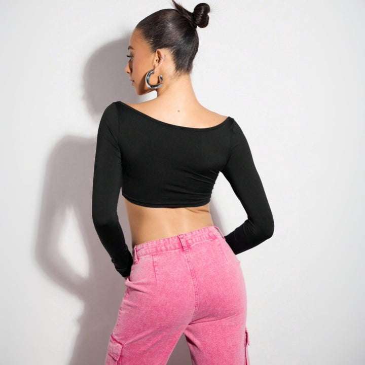 Kvinders crop top med asymmetrisk snit og lange ærmer Stilla