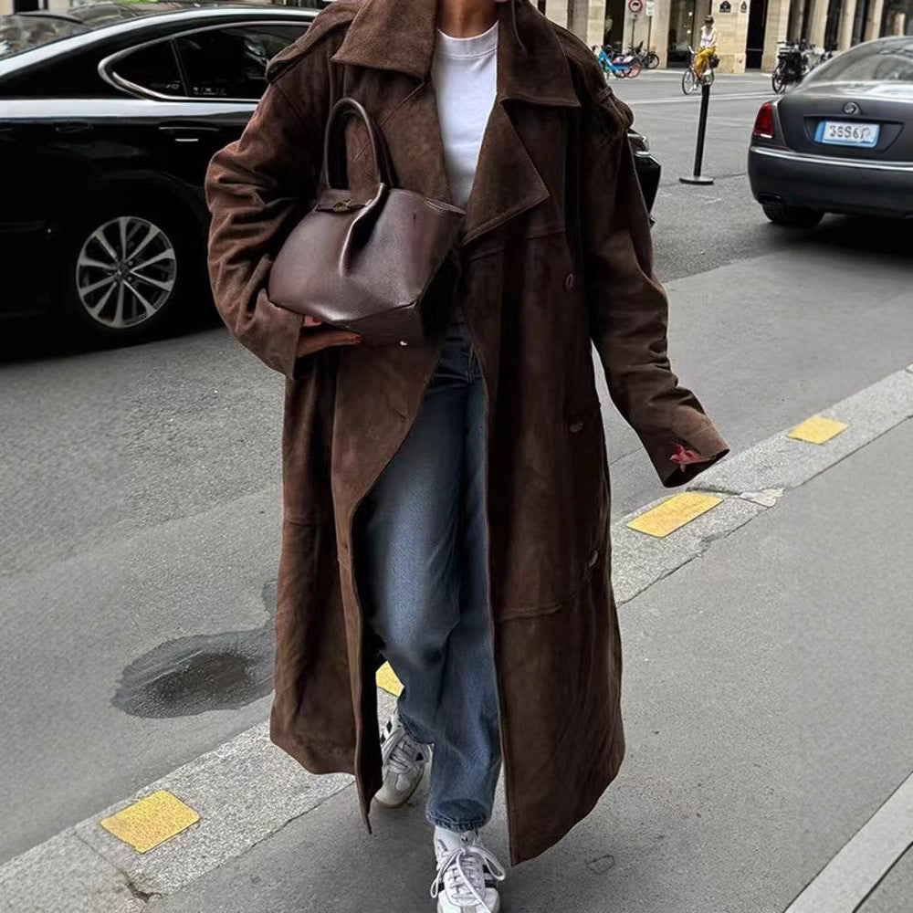 Kvinders elegante ruskinds trench coat med praktiske lommer og talje bælte Stilla