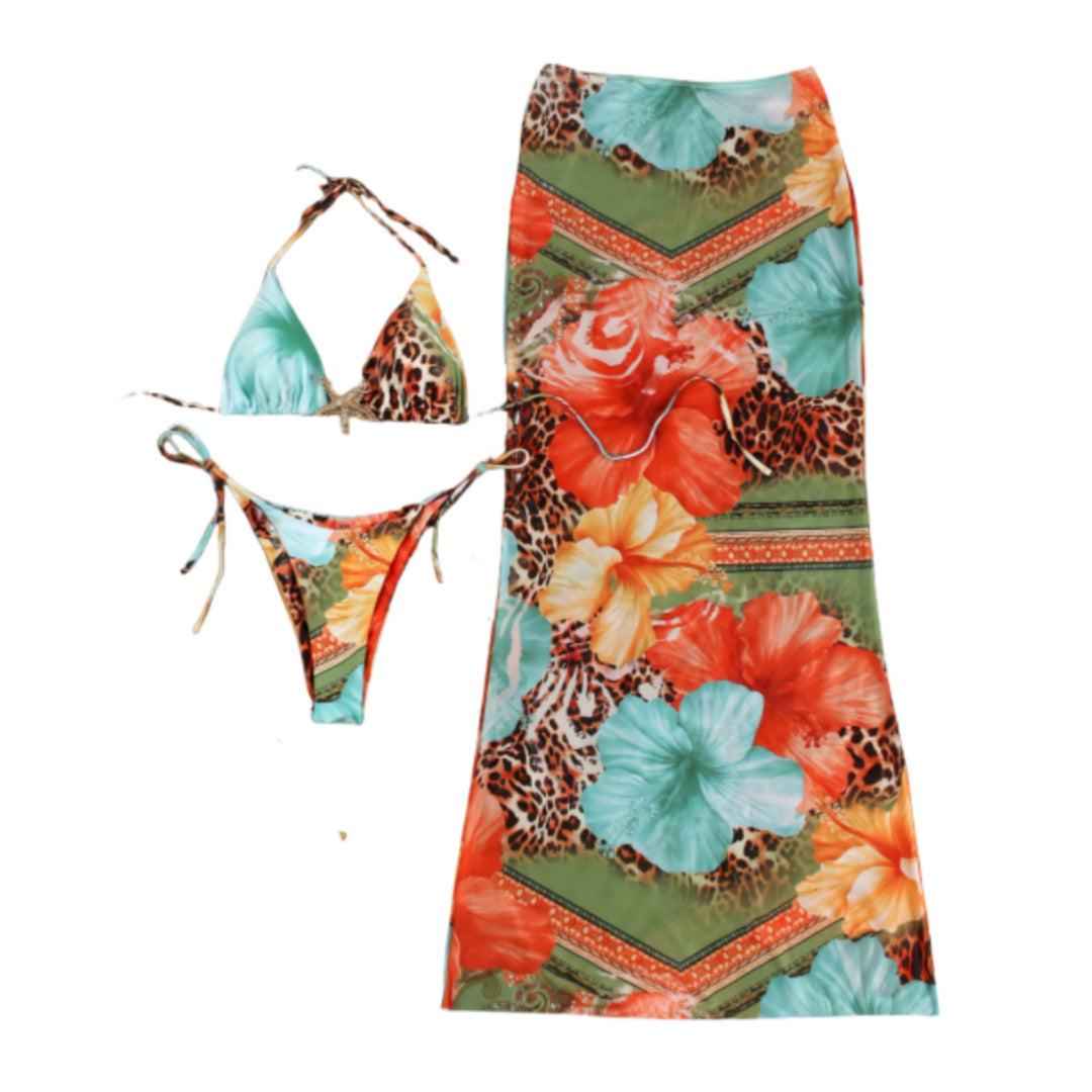 Dame bikini sæt med blomsterdesign og kropsnær cover-up skovae