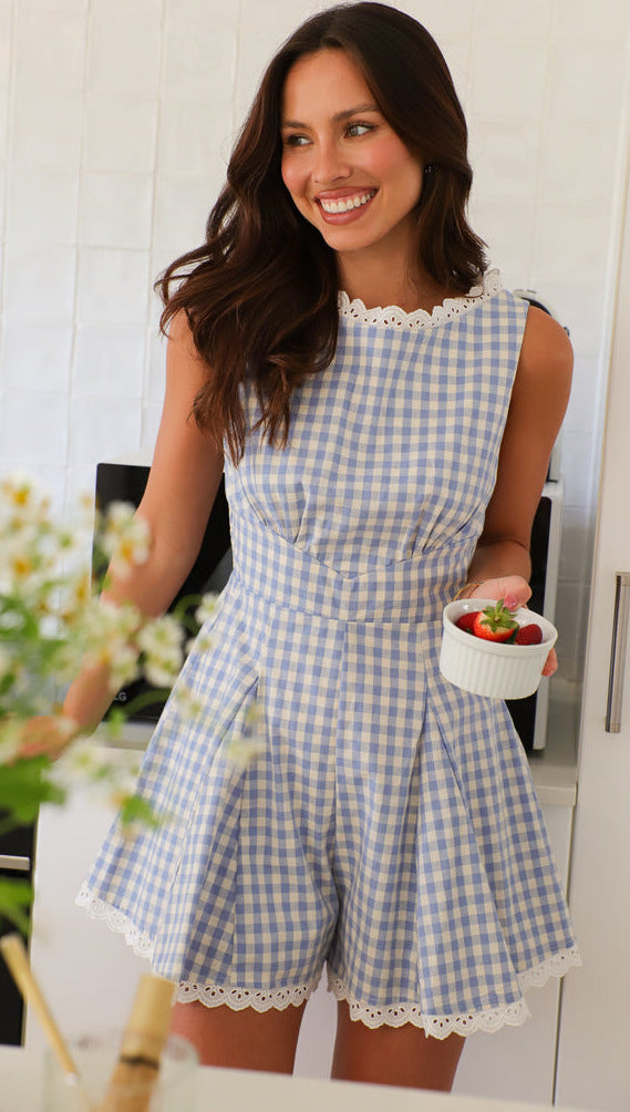 Dame Playsuit med elegant krave og flæse detaljer Stilla