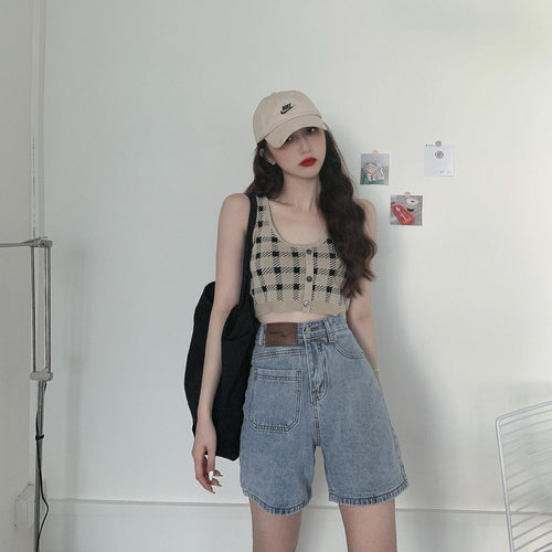 Kvinders cropped top med ternet mønster og knapdetalje Skovae